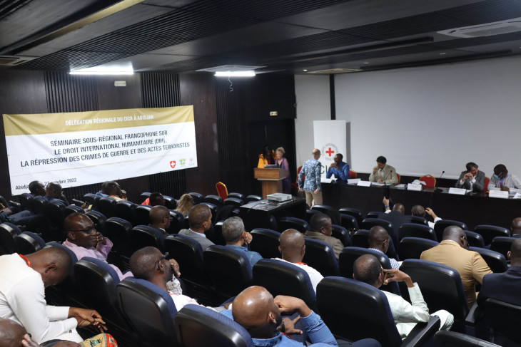 Du 24 au 27 octobre 2022 à Abidjan, s'est tenu un séminaire sous-régional francophone sur « Le DIH, la répression des crimes de guerre et des actes de terrorisme ». Ce séminaire sous régional a rassemblé une quarantaine de participants dont près d'une trentaine de magistrats provenant de 11 Etats – Bénin, Burkina Faso, Côte d'Ivoire, Guinée, Mali, Mauritanie, Niger, Rwanda, Sénégal, Tchad et Togo. 