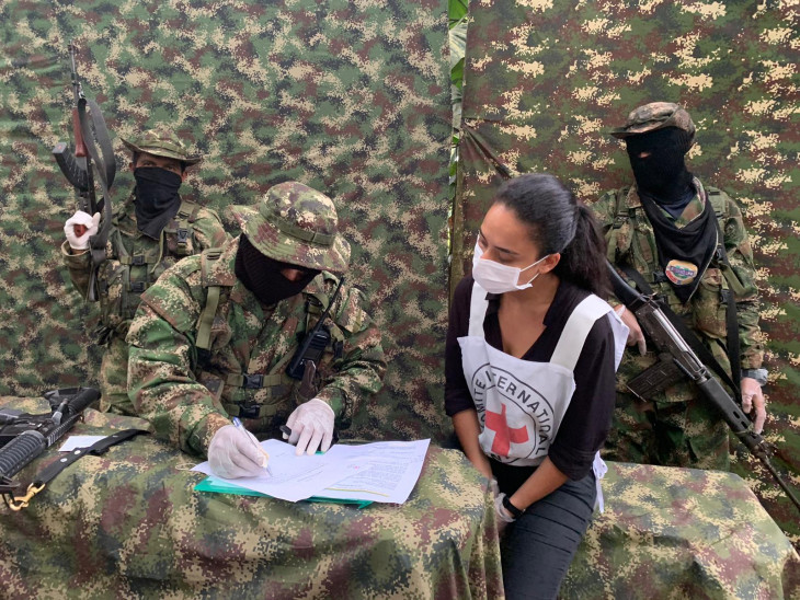 Colombia AGC diálogo con CICR