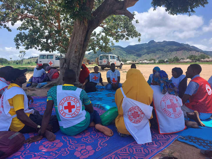 ICRC MField Officers hold a team meeting with the mental health and psychosocial support team in the community.