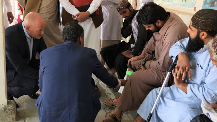 hod nicolas lambert interacting with patients at prp centre balochistan