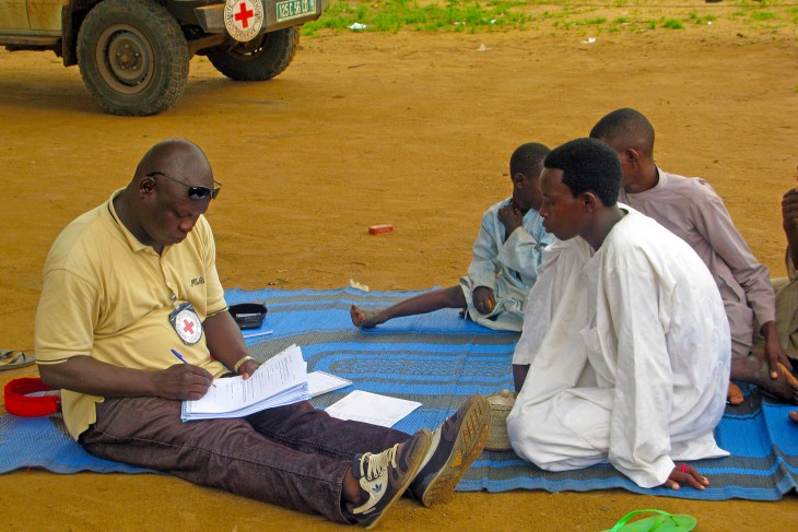 An ICRC employee registers unaccompanied children in Baga Sola, Chad. CC BY-NC-ND / ICRC / Jesus Serrano Redondo