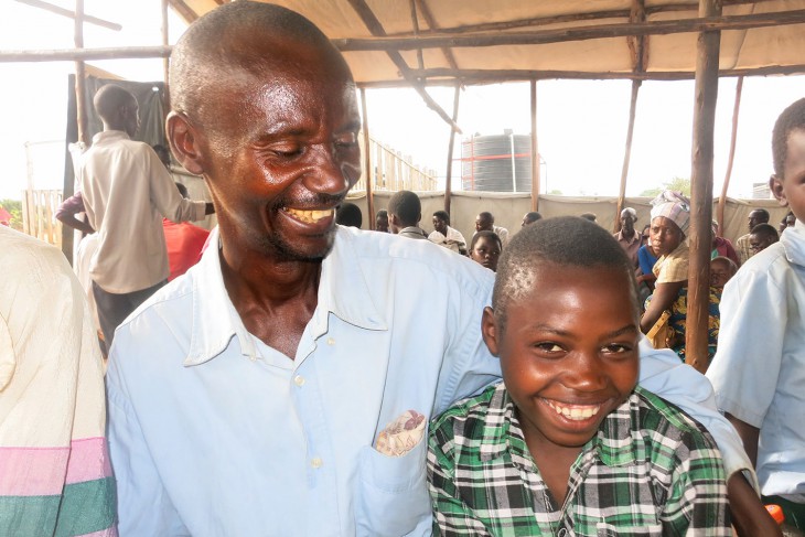 Rwanda. Gérard et son père ne se quittent plus.