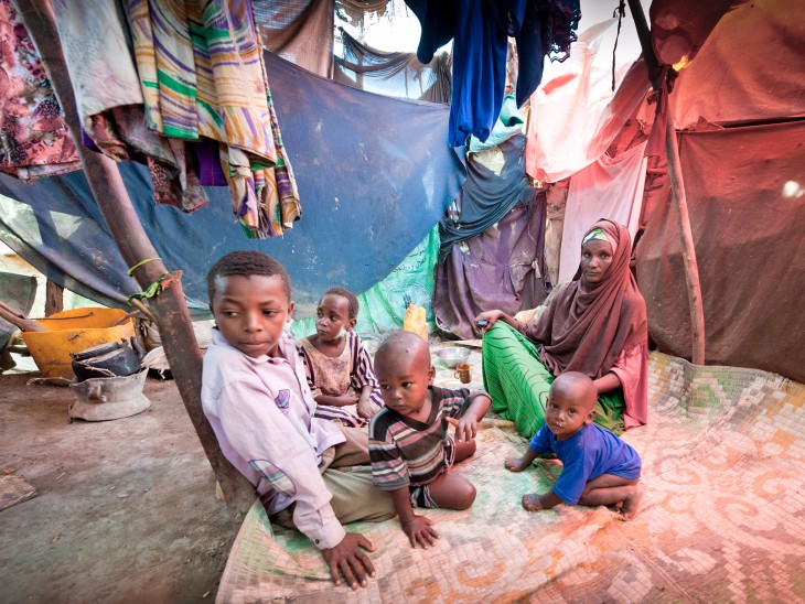 International Women's Day 2016. Somalia, 2015. Fatuma and her six children lived in a makeshift hut made of wood and cloth in a displacement camp in Beletweyne town. CC BY-NC-ND/ICRC/Pedram Yazdi