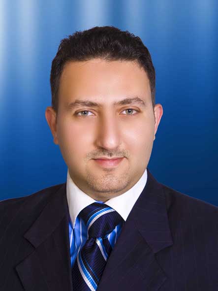 يوسف اليازجي موظف اللجنة الدولية للصليب الأحمر المسؤول عن ملف التواصل مع الأوساط الإسلامية في قطاع غزة