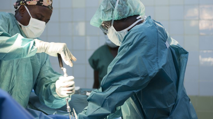 O conflito na República Centro-Africana afeta a assistência à saúde.